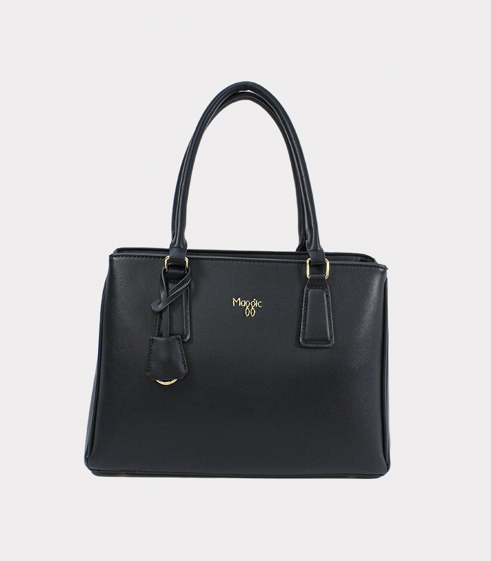 cartera-marron-con-detalle-de-correa-anudada