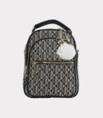 mochila-mediana-elegante-mujer-peru